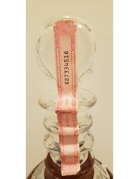 Seagram's 1776 Whisky in Tiffany Decanter 09