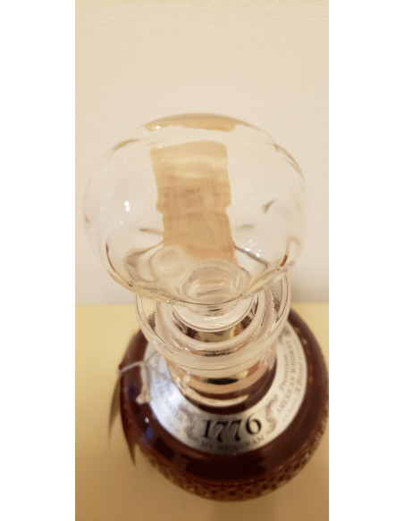 Seagram's 1776 Whisky in Tiffany Decanter 010