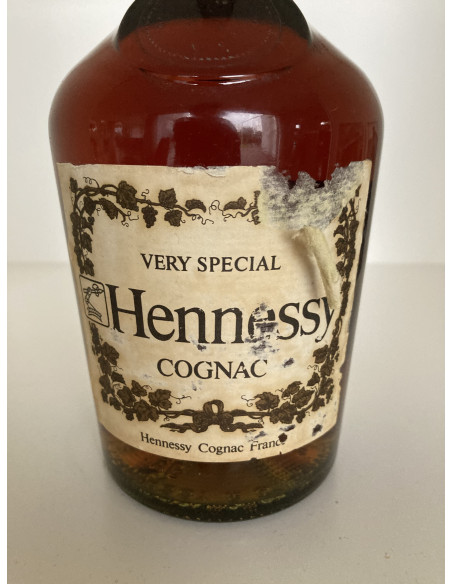 Hennessy Cognac Very Special 1970s 011