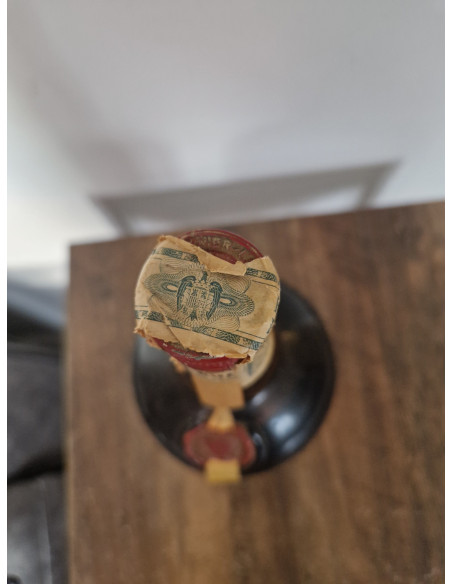 Grand Marnier Yellow Ribbon Liqueur de Cognac 09