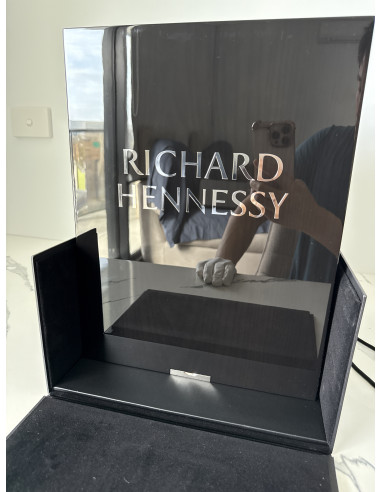 Hennessy Cognac Richard Hennessy | cabinet7