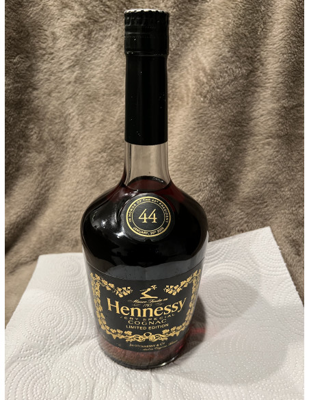 Hennessy Cognac Limited VS edition in Honor of the 44th president 012