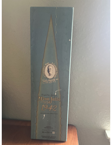 Don Julio 1942 Blue Label 60th Anniversary | cabinet7