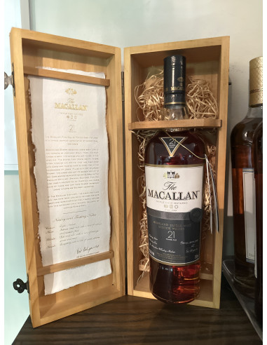 The Macallan 21年 トリプルカスクウイスキー The Macallan Fine Oak 21 Years Old | The Macallan®