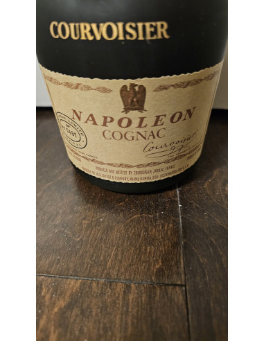 Courvoisier Cognac Napoleon | cabinet7
