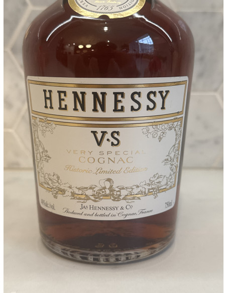 Hennessy Cognac VS Historic Limited Edition 010