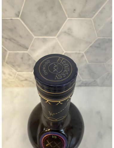 Hennessy Cognac Very Special Limited Edition KAWS 