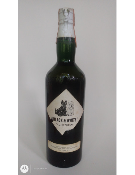 Buchanan's "Black & White" Blended Scotch Whisky 08