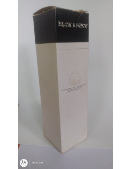 Buchanan's "Black & White" Blended Scotch Whisky 012