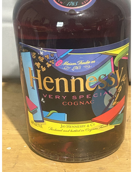 Hennessy Cognac Very Special Limited Edition Kaws "XX" 010