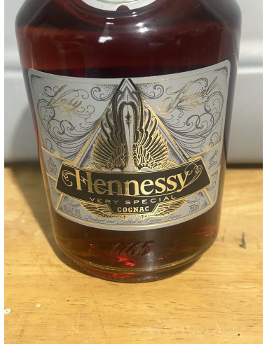 Hennessy Cognac VS Limited Edition deluxe by Scott Campbell | cabinet7