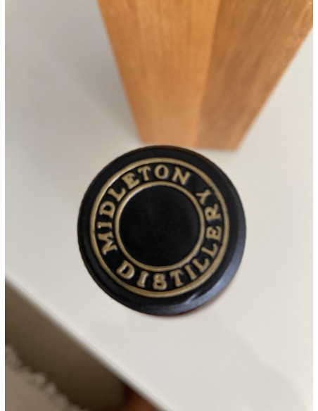 Midleton Very Rare Irish Whisky Limited Edition Barry Crockett 2002 011