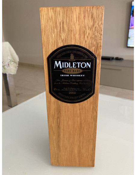 Midleton Very Rare Irish Whisky Limited Edition Barry Crockett 2002 013