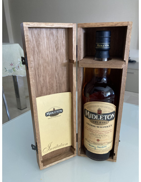 Midleton Very Rare Irish Whisky Limited Edition Barry Crockett 2002 014