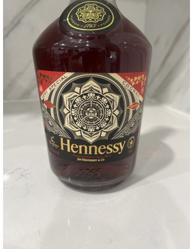 Hennessy Cognac Limited Edition VS Shepard Fairey | cabinet7