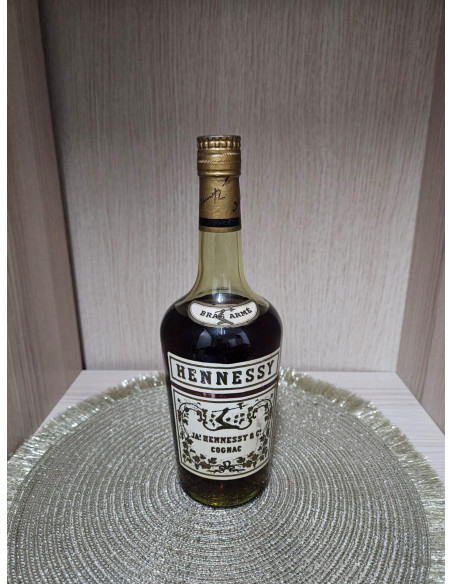 Hennessy Cognac Bras Armé 06