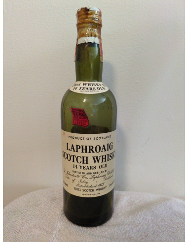 Laphroaig 14 Years Old Scotch Whisky 01
