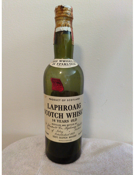 Laphroaig 14 Years Old Scotch Whisky 08