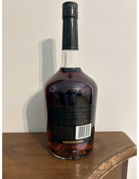 Hennessy Cognac VS Limited Edition in honor of the 44th President 07