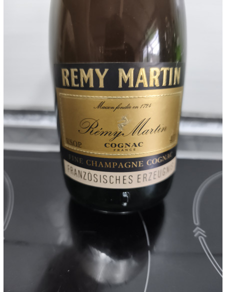 Remy Martin Cognac VSOP 011
