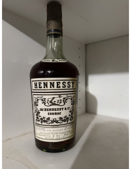 Hennessy Cognac Bras Armé 1960s 06