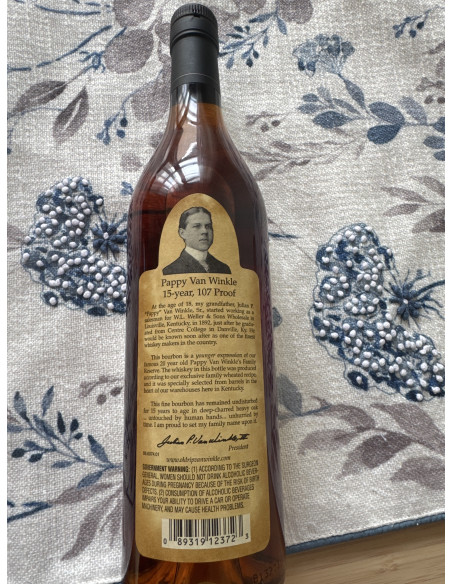 Pappy Van Winkle's 15 years old Kentucky Straight Bourbon Whiskey 07