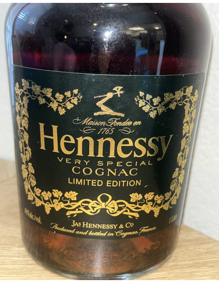 Hennessy Cognac Very Special Limited Edition in Honor of the 44th President 010