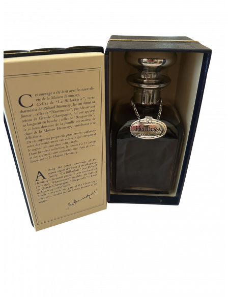 Hennessy Cognac Library Decanter 1980s 07