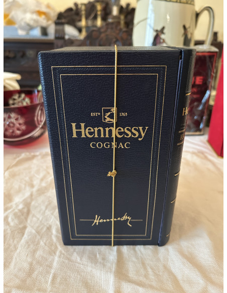 Hennessy Cognac Library Decanter 1980s 012