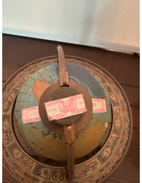 Jim Beam  100 Month Old Globe Decanter Bottled 1980s 010