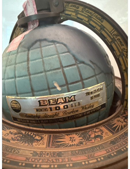 Jim Beam  100 Month Old Globe Decanter Bottled 1980s 011