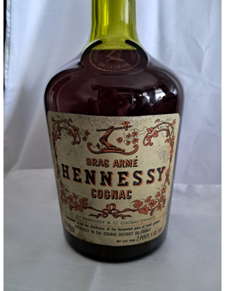 Hennessy Cognac Bras Armé 1970s 010