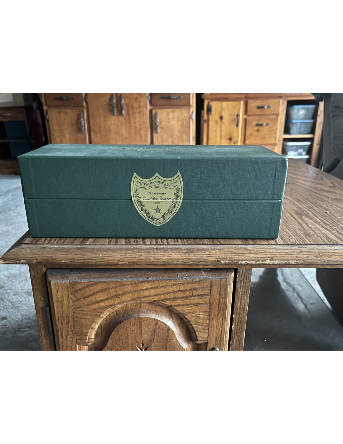 Dom Pérignon Vintage 1993 専用ボックス付き Dom Perignon Vintage with Gift Box 1993 | Wine.com