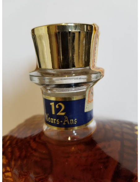 Thomas Adams Distillers Ltd.  Adams Antique 12 Years Old 09