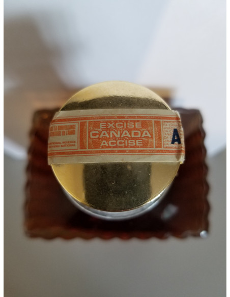 Thomas Adams Distillers Ltd.  Adams Antique 12 Years Old 010