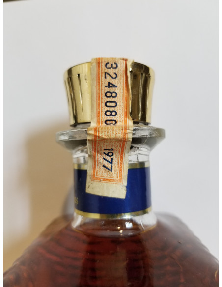 Thomas Adams Distillers Ltd.  Adams Antique 12 Years Old 012