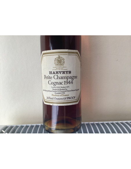 Harveys Petite Champagne Cognac 1944 010