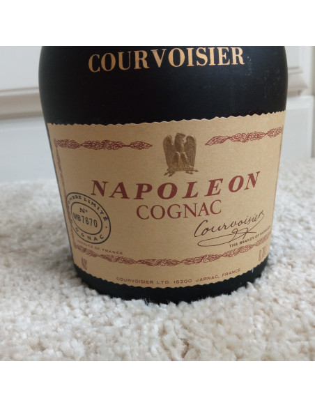 Courvoisier Cognac Napoleon 011