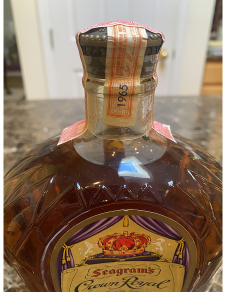 Seagrams Crown Royal Fifth 1965 012