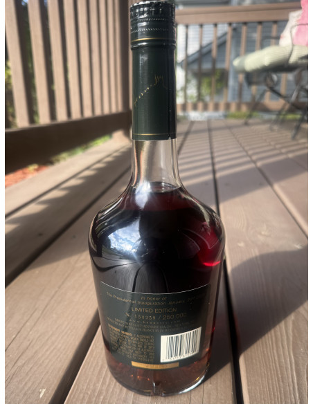 Hennessy Cognac Very Special Limited Edition in honor of the 44th President 07