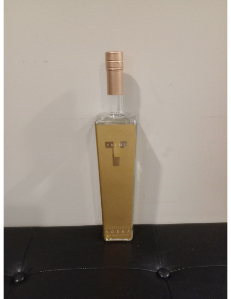 Trump Super Premium Vodka 08