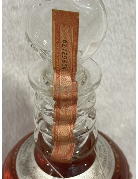 Seagram 1776 Special Edition in Tiffany Decanter 09