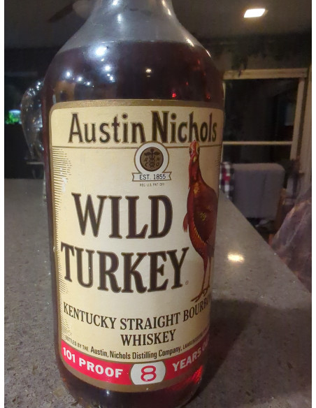 Wild Turkey Austin Nichols Kentucky Straight Bourbon Whiskey 101 Proof 8 Years Old 1980s 010