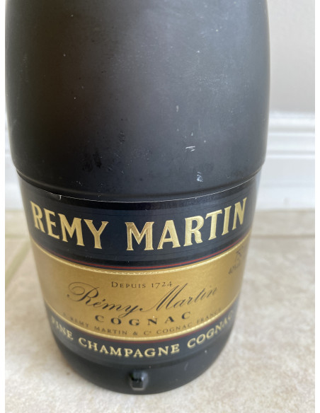 Remy Martin VSOP Cognac (Gold Label 1970's to Late 1980's) 010