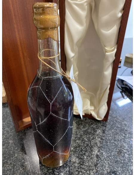 Remi Landier Cognac Remi Landier Très Vieux Du Chai des Pers Grande Champagne Cognac 08