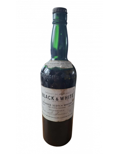 Black & White Black & White Buchanan's Blended Scotch Whisky 1940s 07