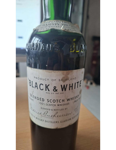 Black & White Black & White Buchanan's Blended Scotch Whisky 1940s