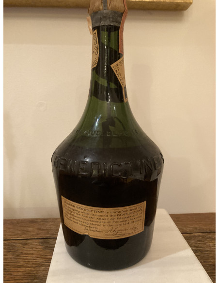 DOM Benedictine DOM Bénédictine Liqueur 23/32 Quart Julius Wile Import 1960s 07