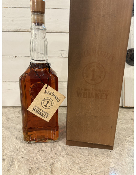 Jack Daniel's Barrelhouse 1 1994 Tennessee Whiskey Commemorative Bottle 011