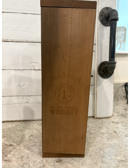 Jack Daniel's Barrelhouse 1 1994 Tennessee Whiskey Commemorative Bottle 016